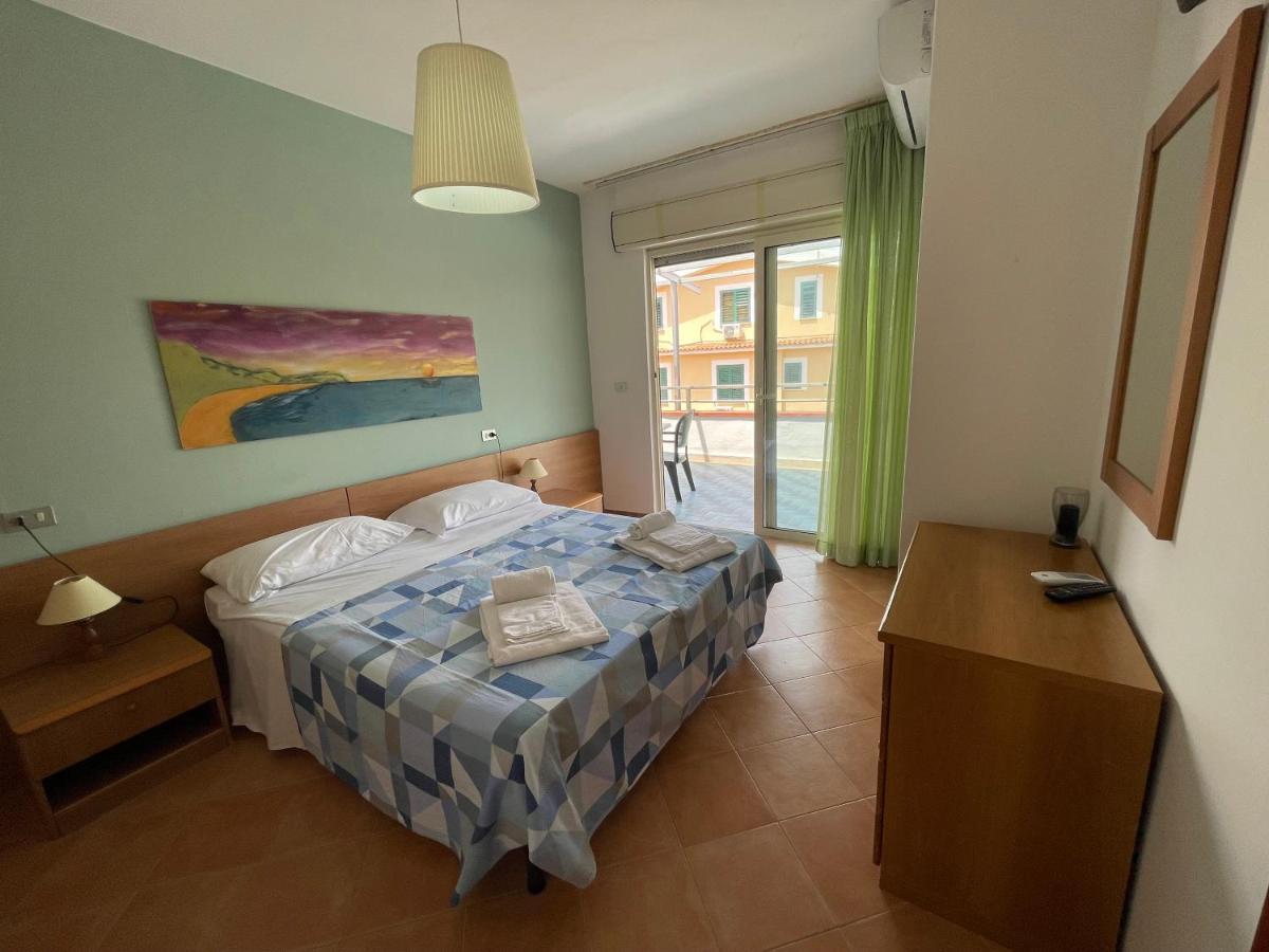 Hotel Lido Ficocella Палинуро Екстериор снимка