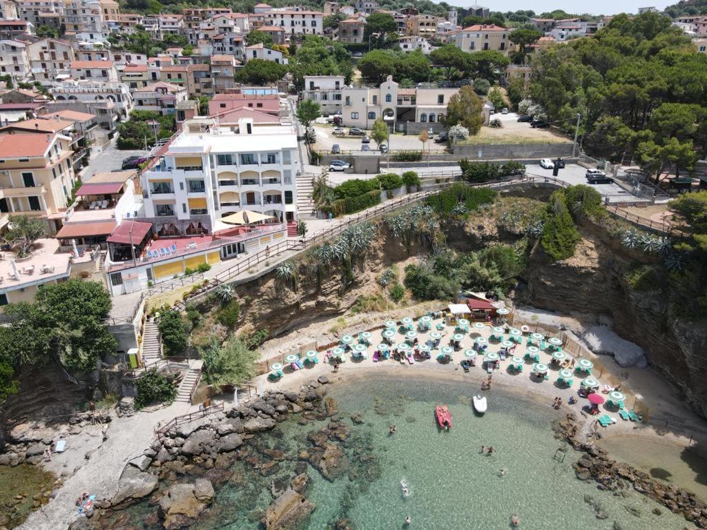 Hotel Lido Ficocella Палинуро Екстериор снимка
